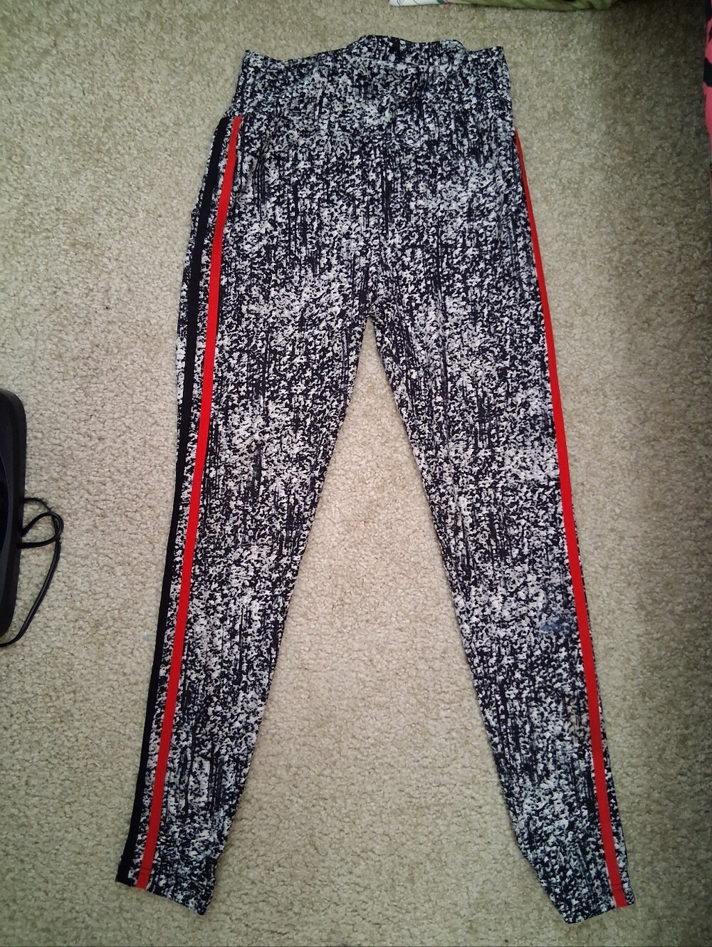 Women's No Boundaries leggings